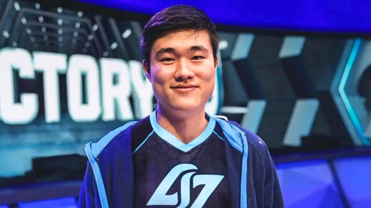 Pobelter wearing his CLG uniform League